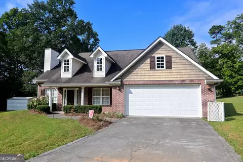 446 Camelot Cir NW, Calhoun, GA 30701