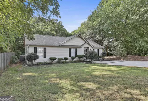 5 Beverly Dr, Newnan, GA 30263