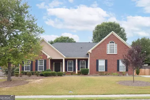 3317 Seneca Farm Dr, Buford, GA 30519
