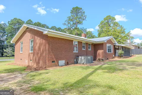 205 Clairmont Dr, Dublin, GA 31021 photo 10