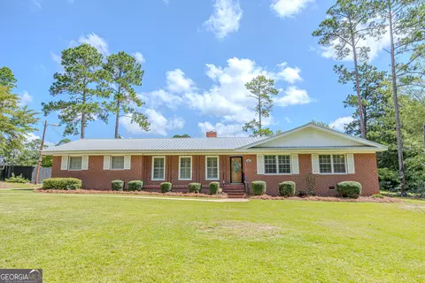 205 Clairmont Dr, Dublin, GA 31021