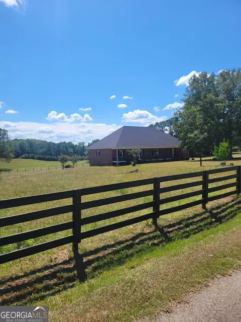 77 Hearn Rd, Lagrange, GA 30240