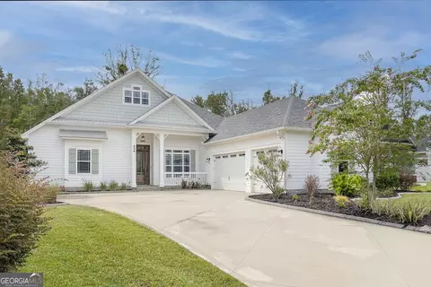 235 Fiddlers Cove Dr, Kingsland, GA 31548