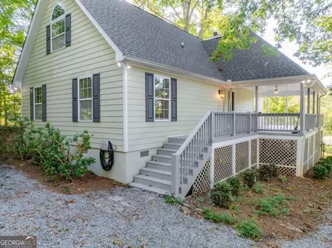 161 Edgewater Dr, Eatonton, GA 31024