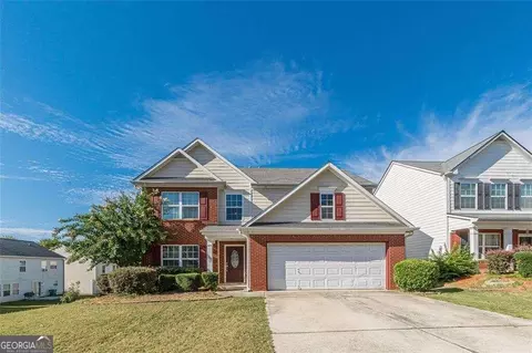 2088 Pine View Trl, Ellenwood, GA 30294