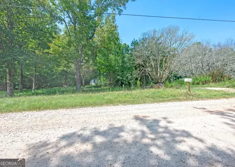 650 Fairview Farm Cir, Lavonia, GA 30553