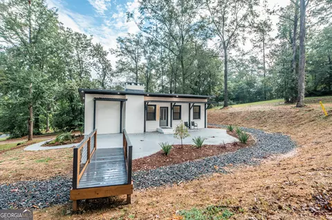 335 Riverdale Rd, Macon, GA 31204
