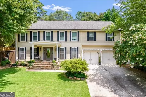 220 Carriage Station Cir, Roswell, GA 30075