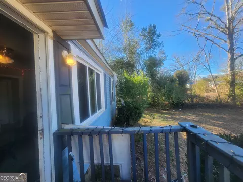 402 Springview Dr, Griffin, GA 30223 photo 2