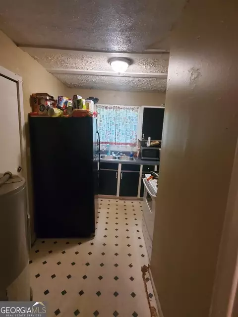 402 Springview Dr, Griffin, GA 30223 photo 9