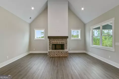 81 Conner Ln, Williamson, GA 30292 photo 9