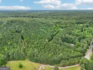 65 Peachtree Lake Dr, Sharpsburg, GA 30277