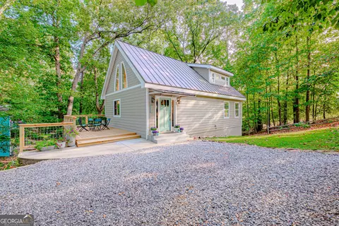3141 Lotheridge Rd, Gainesville, GA 30501