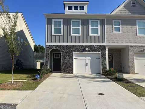 5802 Calle Vista Dr, Lithonia, GA 30058