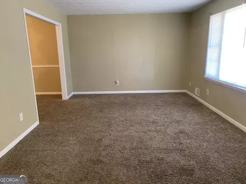 6487 Fleming Rd, Morrow, GA 30260 photo 7