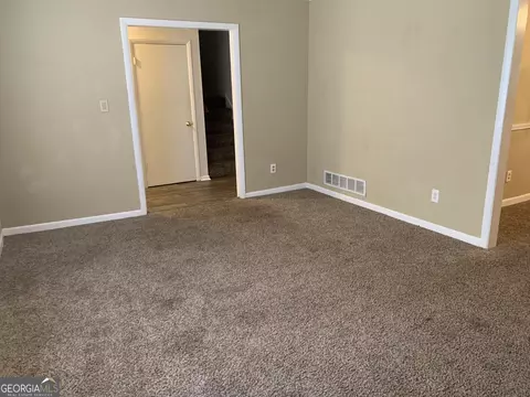 6487 Fleming Rd, Morrow, GA 30260 photo 9