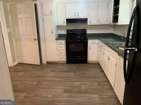 6487 Fleming Rd, Morrow, GA 30260 photo 12