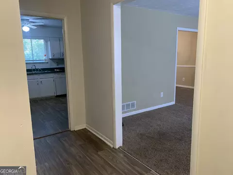 6487 Fleming Rd, Morrow, GA 30260 photo 6