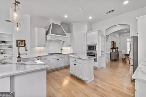 Kitchen - 2645 Lake Erma Dr, Hampton, GA 30228 photo 3 of 6