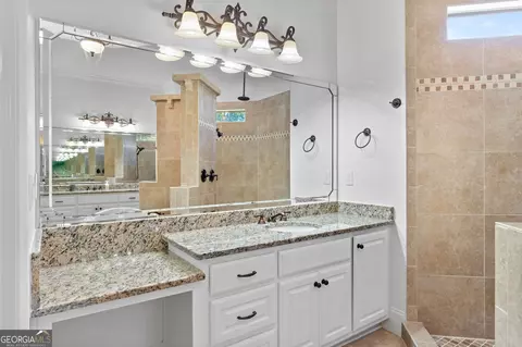 Bath - 2645 Lake Erma Dr, Hampton, GA 30228 photo 3 of 14