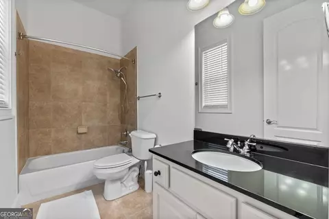 Bath - 2645 Lake Erma Dr, Hampton, GA 30228 photo 6 of 14
