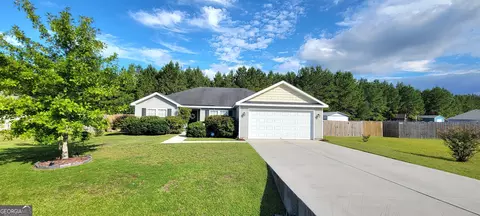 420 Abigail Cir, Ellabell, GA 31308