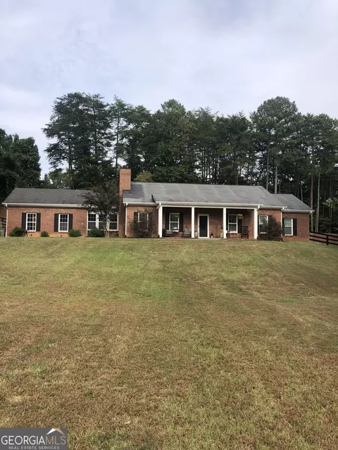1058 Elliot Family Pkwy, Dawsonville, GA 30534