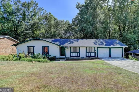 4852 Zinzendorf Dr, Lithonia, GA 30038
