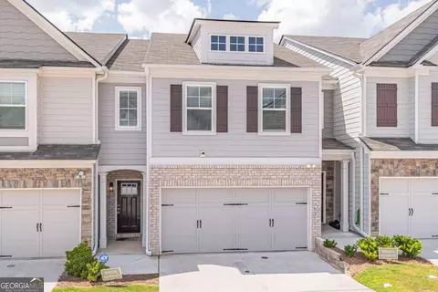 7745 Squire Ct, Fairburn, GA 30213