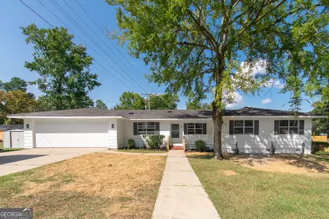 700 Ringer St, Lagrange, GA 30241