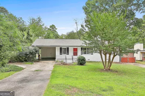 216 Hilltop Dr, Peachtree City, GA 30269