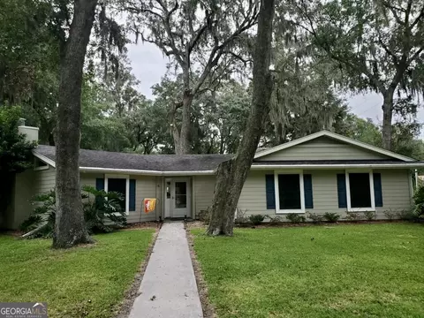 16 Point Peter Pl, Saint Marys, GA 31558