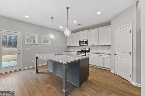 Kitchen - 113 Beaver Creek Way #252, Lagrange, GA 30241 photo 2 of 3