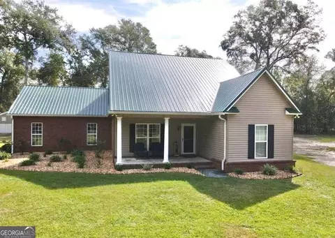 225 Eleanor Cir #108, Rebecca, GA 31783