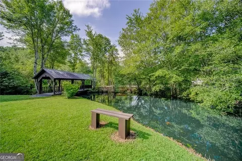 142 Bear Lake Dr, Blue Ridge, GA 30513