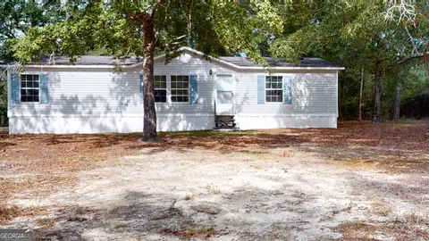 379 Sleepy Hollow Rd, Soperton, GA 30457