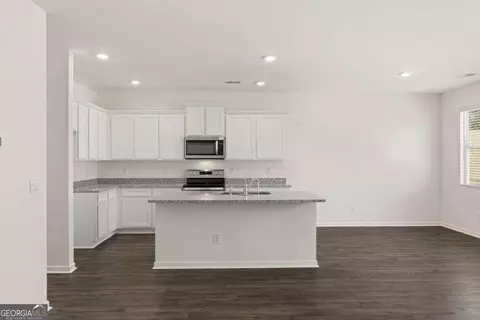 12034 Conrad Cir, Hampton, GA 30228 photo 9