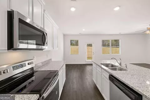 12034 Conrad Cir, Hampton, GA 30228 photo 15