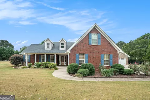 65 Summit Chase Dr, Jefferson, GA 30549