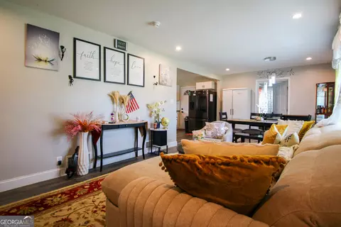 488 Valley Hill Rd SW, Riverdale, GA 30274