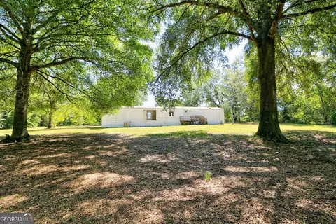 701 Dale Dr, Metter, GA 30439