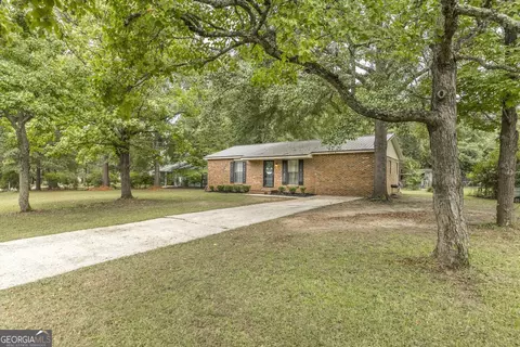 511 Seminole St, Perry, GA 31069 photo 2