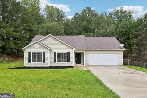 10 Macedonia Woods Dr, Newnan, GA 30263
