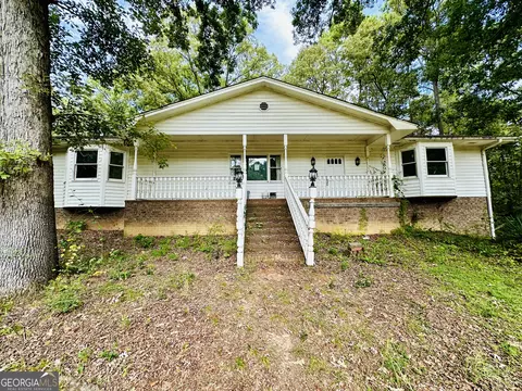 5230 NW Whispering Pines Ln NW, Conyers, GA 30012