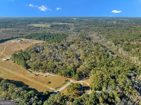 166 S Lake Rd, Perry, GA 31069