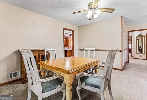 Dining - 14247 Woolsey Rd, Hampton, GA 30228 photo 3 of 3