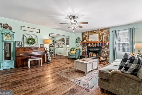Living - 14247 Woolsey Rd, Hampton, GA 30228 photo 1 of 5