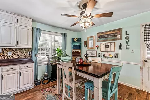 Dining - 14247 Woolsey Rd, Hampton, GA 30228 photo 1 of 3