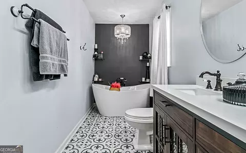 Bath - 14247 Woolsey Rd, Hampton, GA 30228 photo 2 of 12