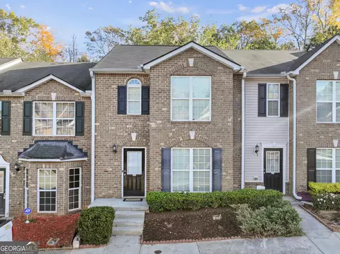 2736 Valley Green Dr, Gainesville, GA 30504